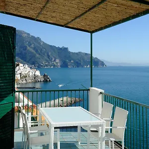 Apartment Blue Flowers B, Amalfi